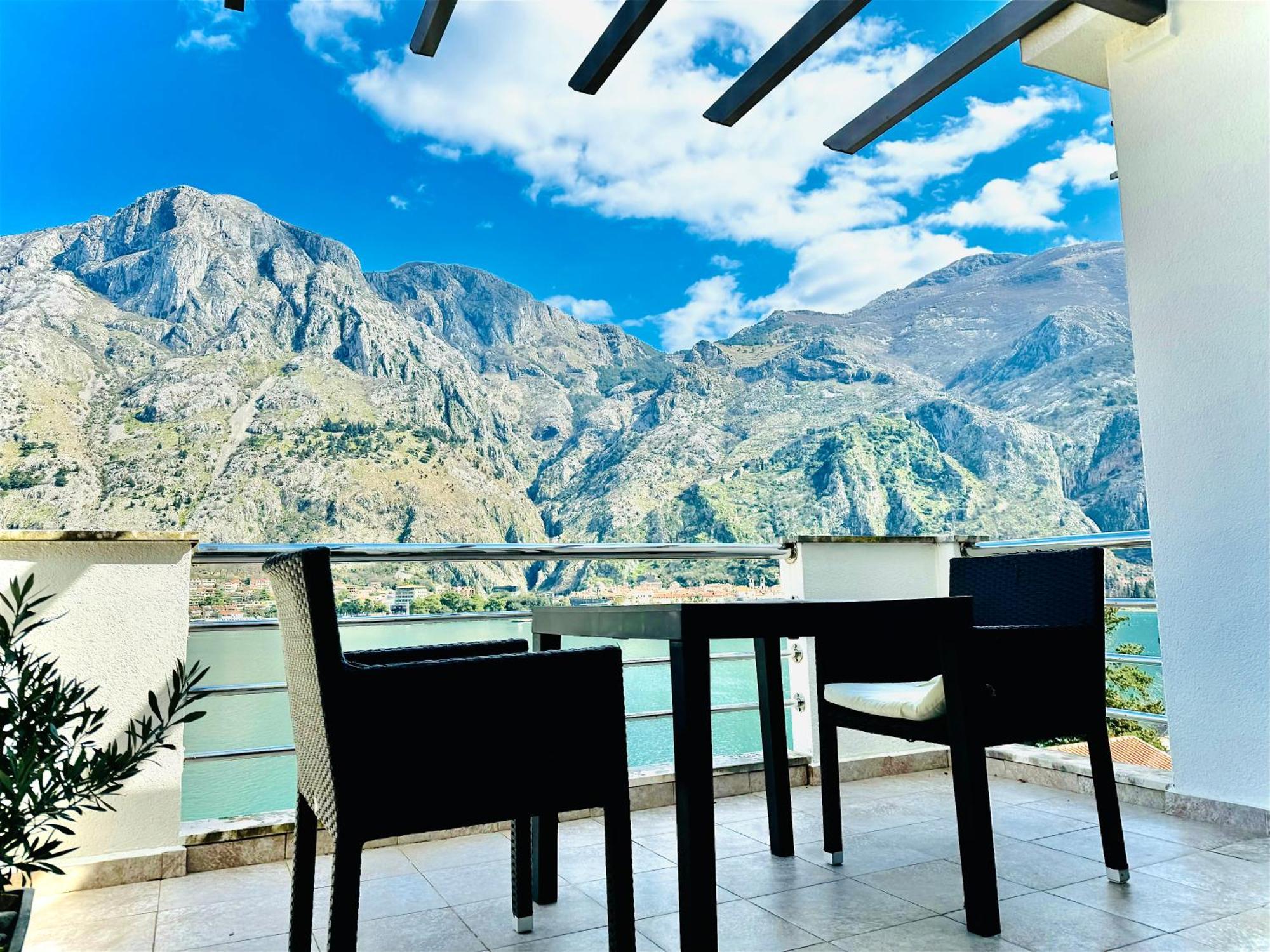 Kotor Muo Apartments C3 ภายนอก รูปภาพ