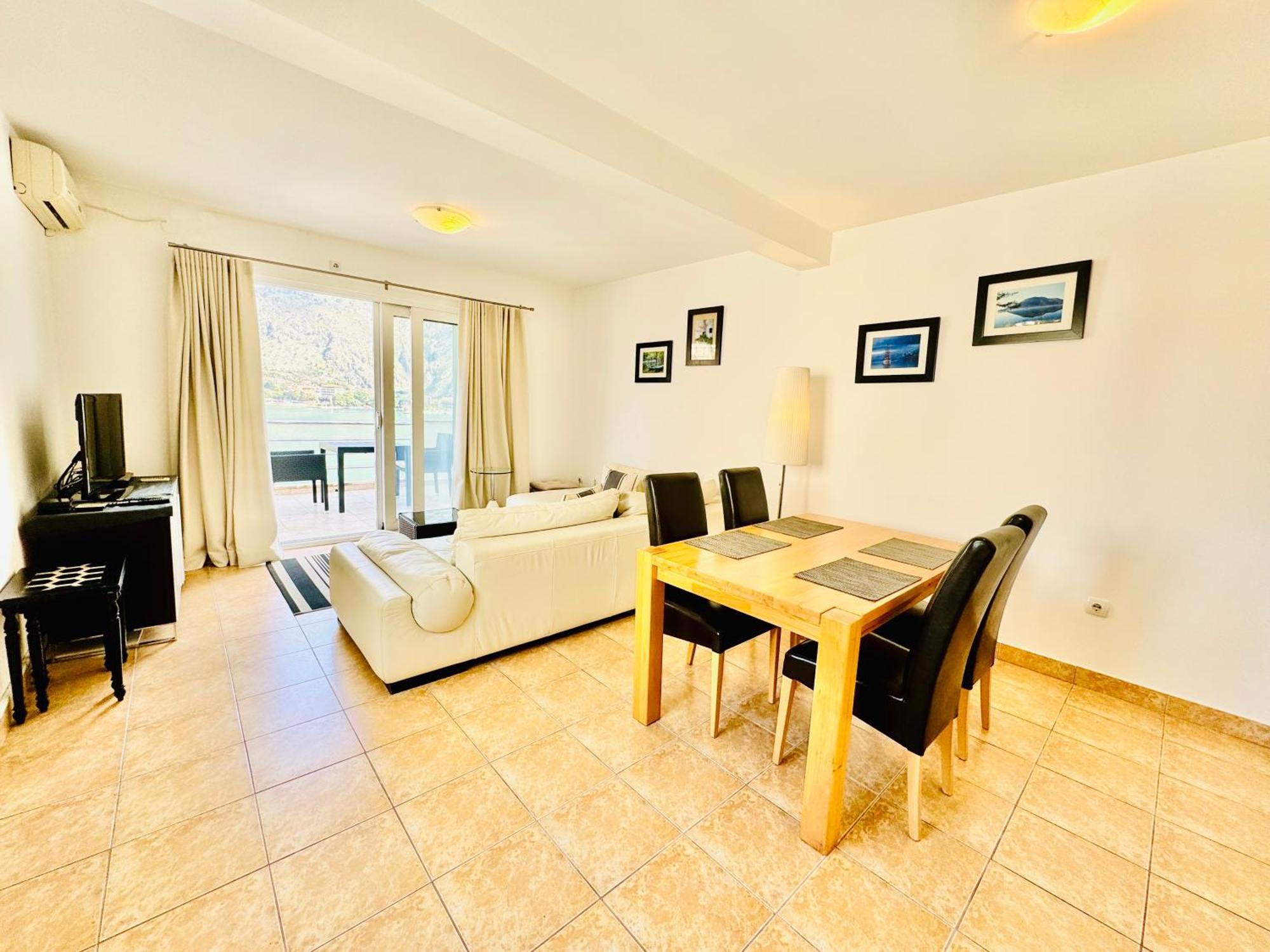 Kotor Muo Apartments C3 ภายนอก รูปภาพ